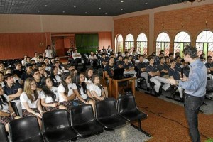 Bilinguismo en colombia. Clases de ingles en medellin Bilinguismo en colombia. Clases de ingles en medellin