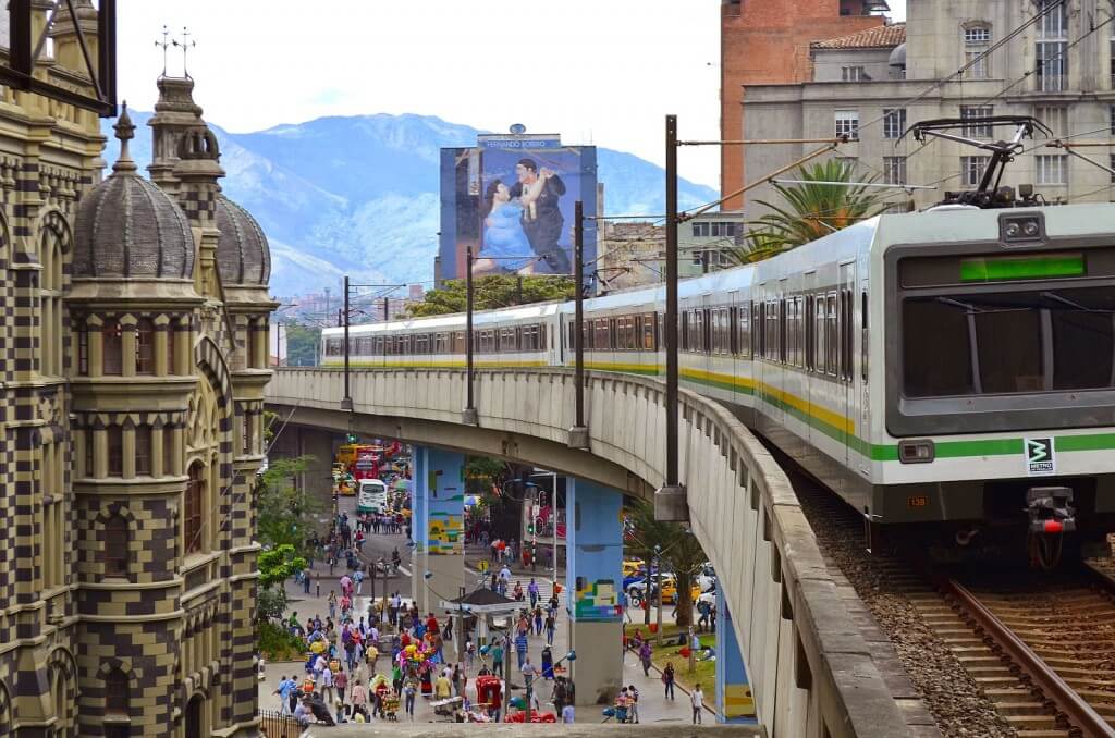 metro de medellin. cursos de inglés en Medellín metro de medellin. cursos de inglés en Medellín